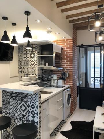 Apartment Aix, Neuf Equipe